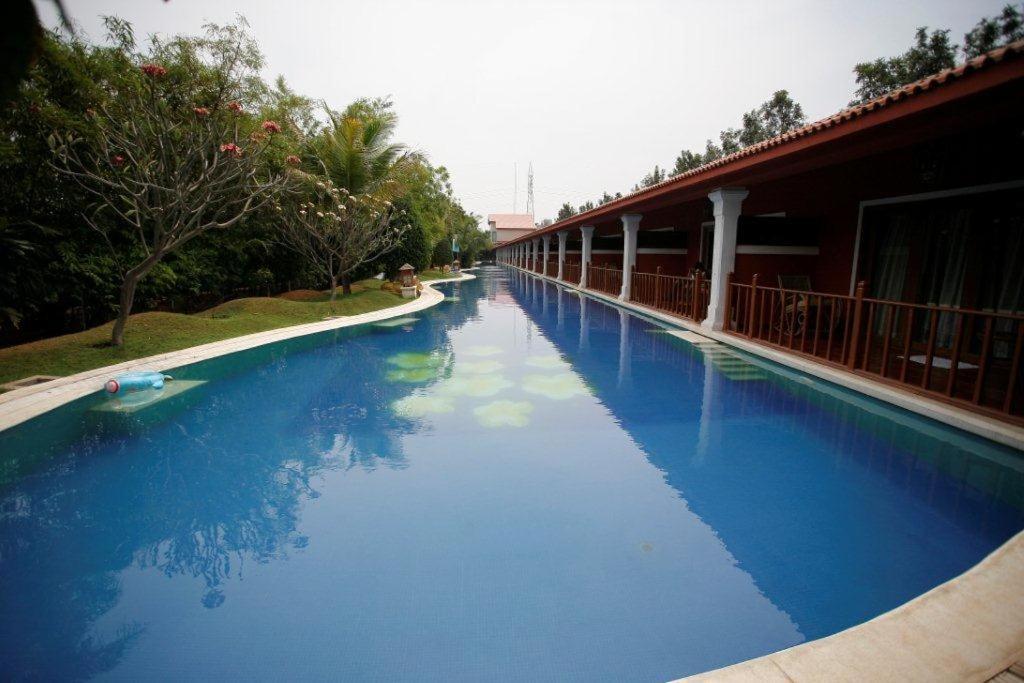 Lagoon Bay Hotel At Leonia Secundurabad Esterno foto